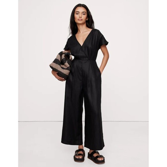 New Banana Republic Jumpsuit Size 8 100% Linen Black V-Neck Wide Leg Cropped NWT - Picture 1 of 16